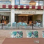 Hotel Morfeas 2*