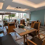 Morfeas Hotel
