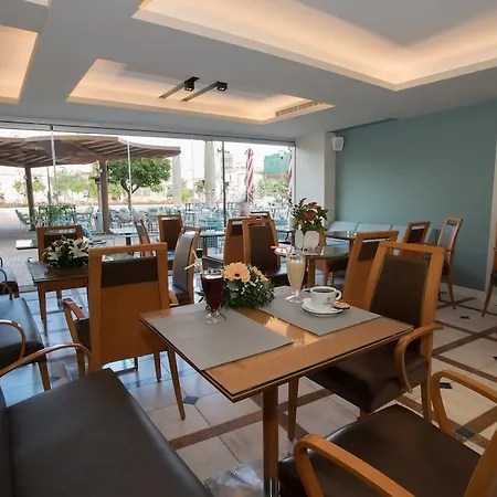 Morfeas Hotel