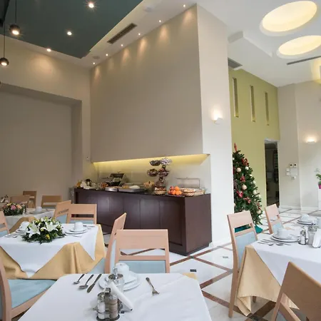 Hotel Morfeas 2*
