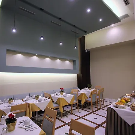 Ξενοδοχείο μορφέας 2*